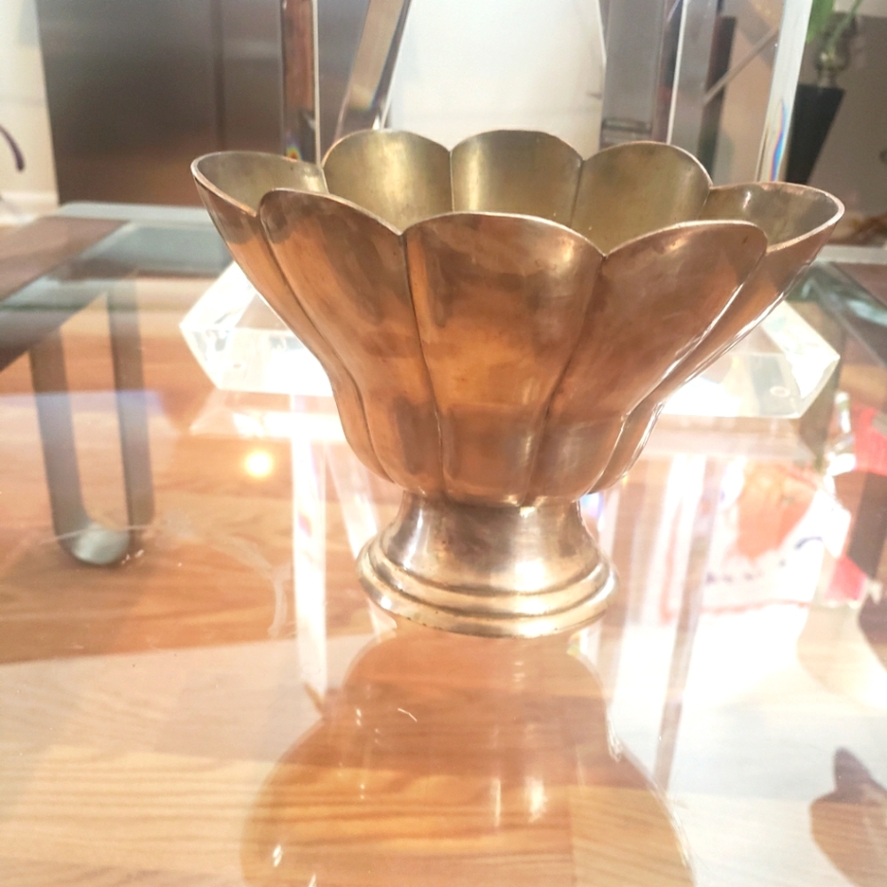 Vintage brass bowl 7.5 dia 5.5 in. H
